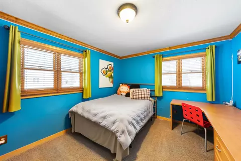 10037 Upton Rd, Bloomington, MN 55431 photo 18