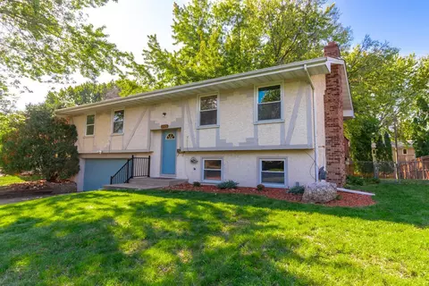3925 Louisiana Ave N, New Hope, MN 55427
