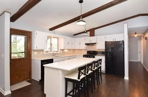 4873 Boone Ave N, New Hope, MN 55428