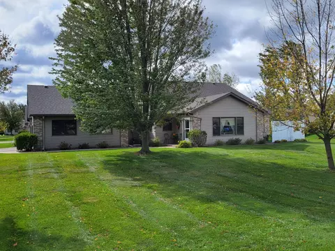 701 Sunset Ln, Mora, MN 55051