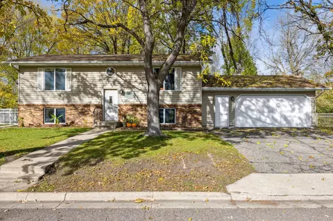 1101 9th St SE, Saint Cloud, MN 56304