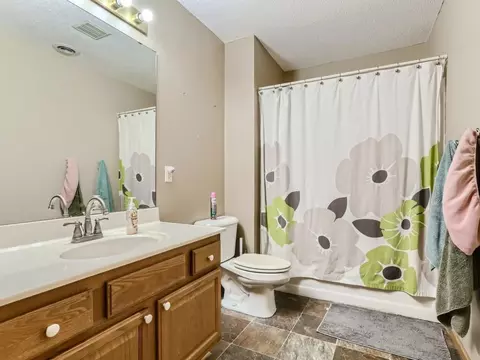 1820 Windmill Dr, Baldwin, WI 54002 photo 6