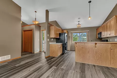 6222 Cory Cir, Saint Cloud, MN 56303 photo 11