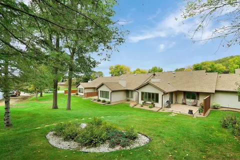 1765 Cobblestone Ct, Red Wing, MN 55066