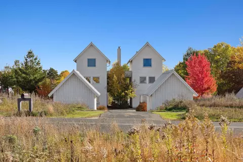 2221 Jackson Cir, Marine On Saint Croix, MN 55047