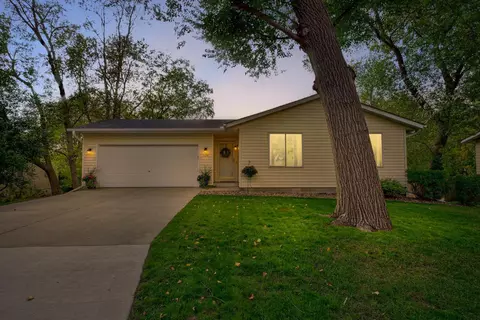 328 Brand Ave, Faribault, MN 55021