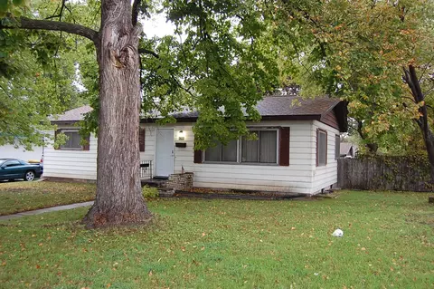 4200 Louisiana Ave N, Crystal, MN 55428