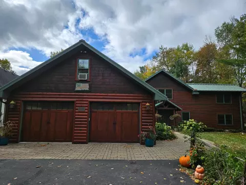 2148 Maier Ct, Luck, WI 54853