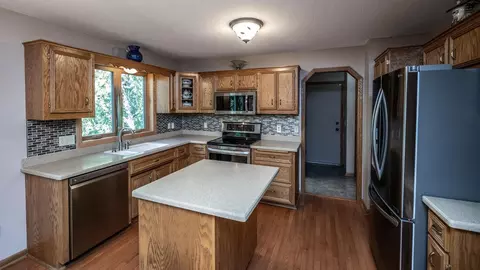 3947 Clippers Rd, Eagan, MN 55122 photo 14