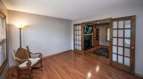 3947 Clippers Rd, Eagan, MN 55122 photo 9