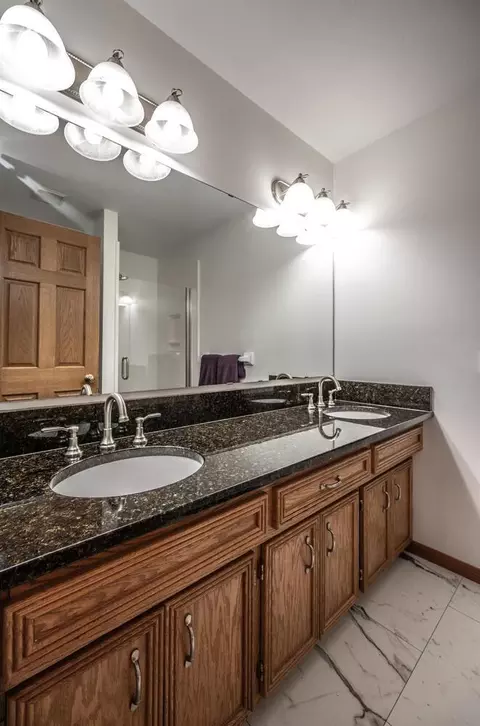 3947 Clippers Rd, Eagan, MN 55122 photo 23