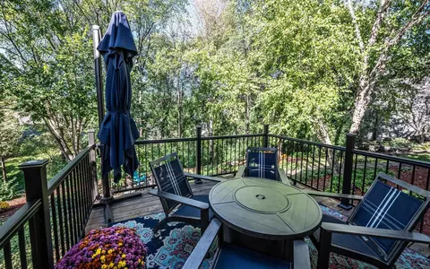 3947 Clippers Rd, Eagan, MN 55122 photo 16