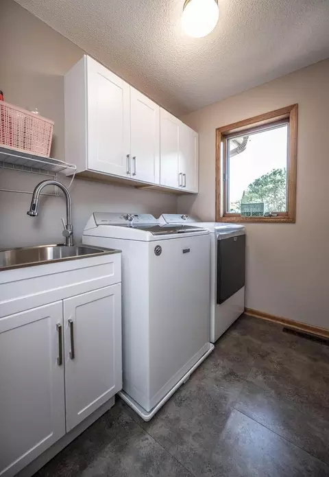 3947 Clippers Rd, Eagan, MN 55122 photo 18
