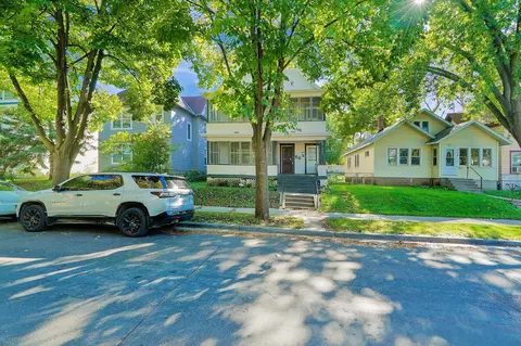 908-910 Margaret St, Saint Paul, MN 55106