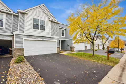 4941 Bluff Heights Trl SE, Prior Lake, MN 55372