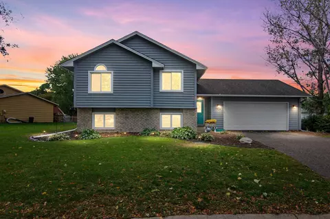 7924 Xerxes Ct N, Brooklyn Park, MN 55444