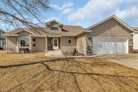 2871 Ontario Ct NE, Sauk Rapids, MN 56379