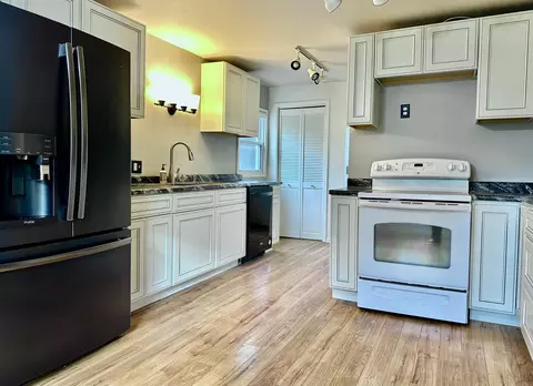 305 SE 1st Ave, Mapleton, MN 56065 photo 6