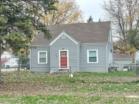 304 1st St S, Royalton, MN 56373