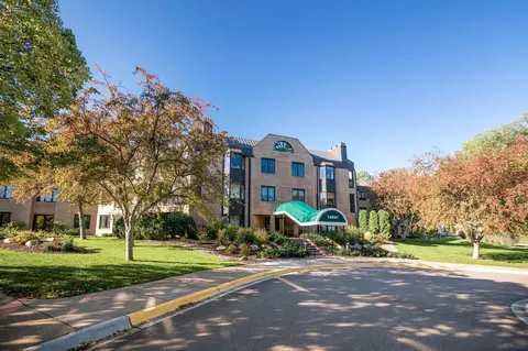 14601 Atrium Way #313, Minnetonka, MN 55345