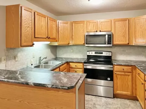 4680 Tower St SE #105, Prior Lake, MN 55372