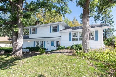 3342 Xylon Ave N, New Hope, MN 55427