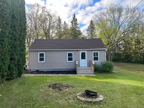 317 Elm St W, Detroit Lakes, MN 56501