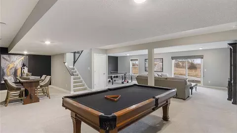 586 Heartland Dr, Delano, MN 55328