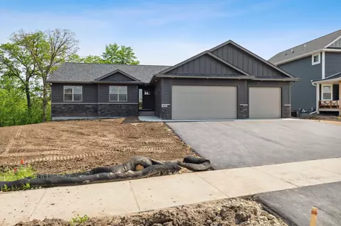153 Steelhead Dr, River Falls, WI 54022