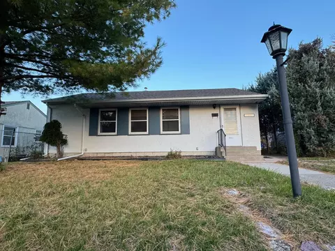 860 Howard St N, Saint Paul, MN 55119