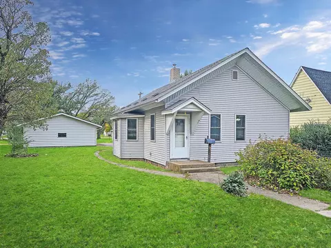 611 7th St NE, Little Falls, MN 56345