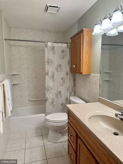 11216 Xavier Ct, Bloomington, MN 55437 photo 19