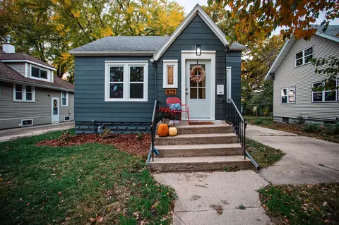 405 11th St NW, Austin, MN 55912