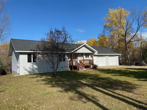 567 4th St NW, Kelliher, MN 56650