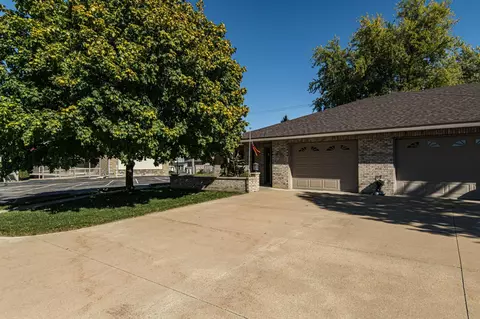 504 Main St S, Stewartville, MN 55976