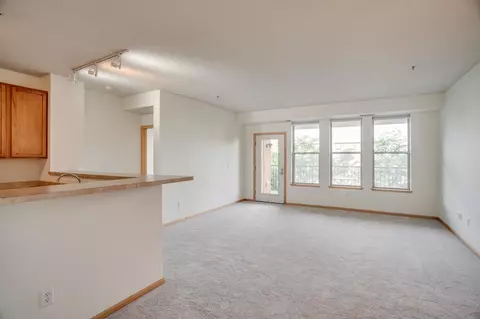 150 E Burnsville Pkwy #309, Burnsville, MN 55337