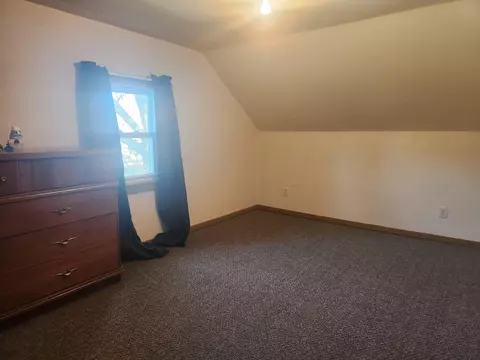 103 9th St, Windom, MN 56101 photo 4