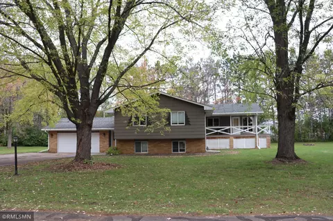 411 3rd St SE, Hinckley, MN 55037