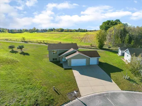 1180 Coakley St, Paynesville, MN 56362