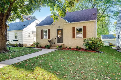 3346 Pierce St NE, Minneapolis, MN 55418