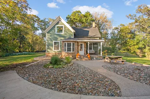 2533 309th Ave NW, Cambridge, MN 55008