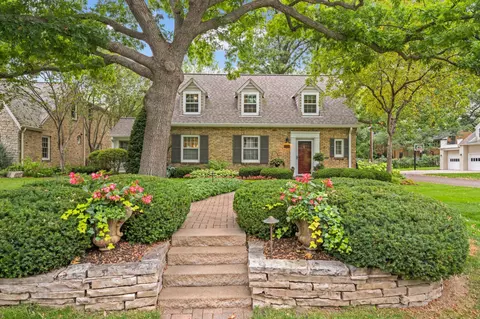 5300 Kellogg Ave, Edina, MN 55424