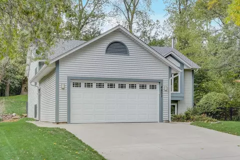 4631 Lenore Ln, Eagan, MN 55122