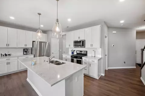 5117 94th Ln N, Brooklyn Park, MN 55443