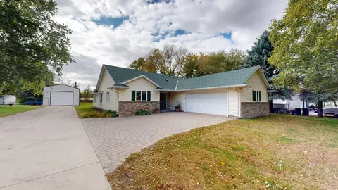 3701 15th Ave SE, Willmar, MN 56201