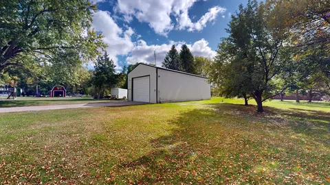Exterior - 3701 15th Ave SE, Willmar, MN 56201 photo 15 of 16