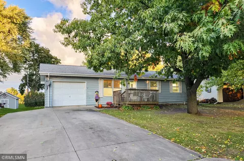 127 Rena Belle NW, Eyota, MN 55934