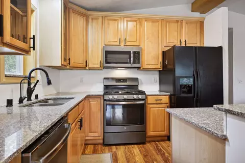 4299 Sun Cliff Rd, Eagan, MN 55122 photo 12