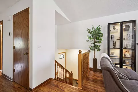 4299 Sun Cliff Rd, Eagan, MN 55122 photo 6