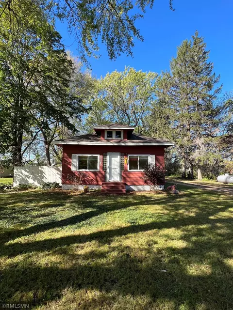 25081 Cedar Ave, Farmington, MN 55024